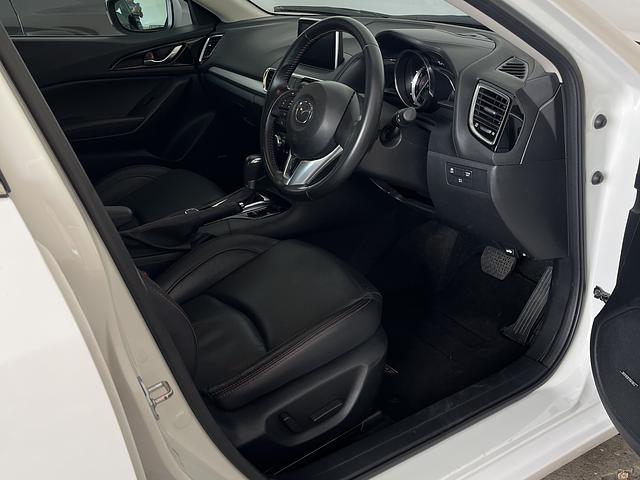 2016 Mazda 3, 2 litre automatic