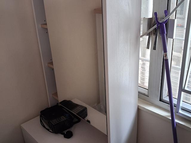 DRESSING TABLE