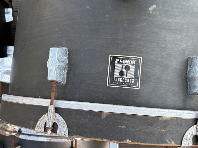 Drum kits for free ( pick up) used but works