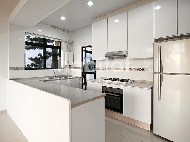 Seaview Townhouse near HK Academy