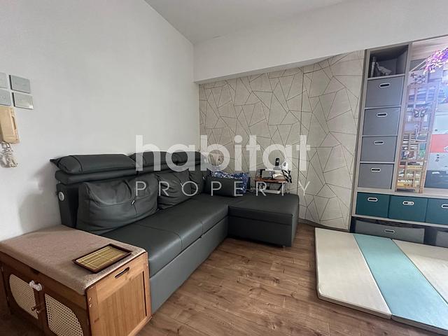 Private Terrace in Great Location