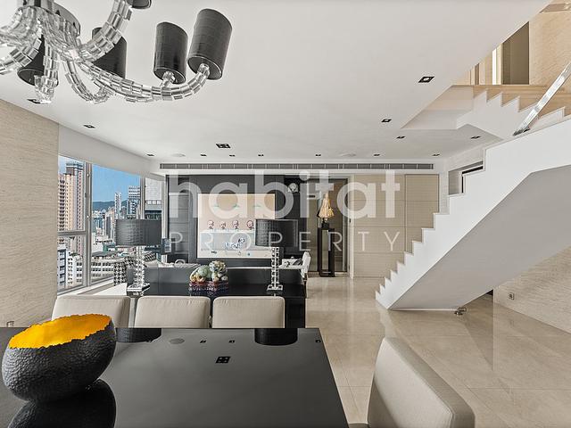 Exceptional Duplex Residence in the Heart of Admir
