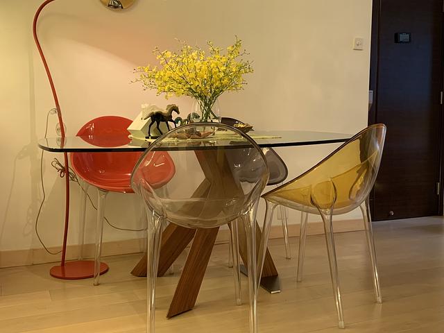 Contemporary dining table