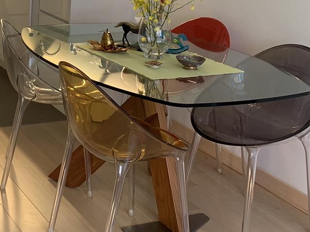 Contemporary dining table