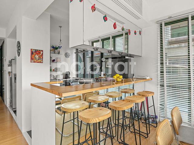 Unique Renovated Low Rise in Happy Valley