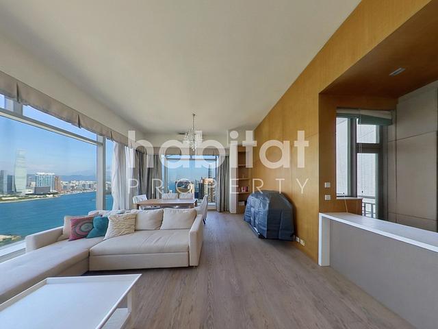 Penthouse with Fantastic Harbour Views