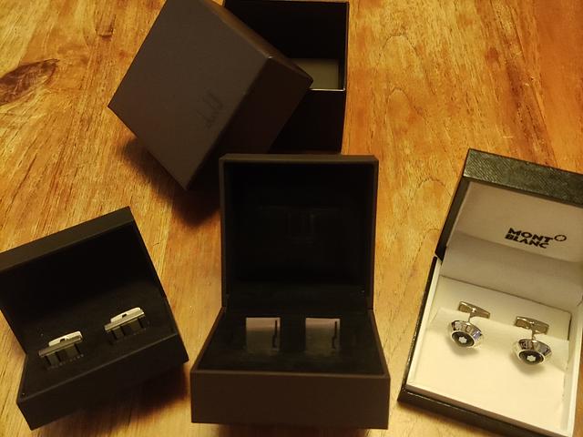 Premium Brand Cufflinks ... 