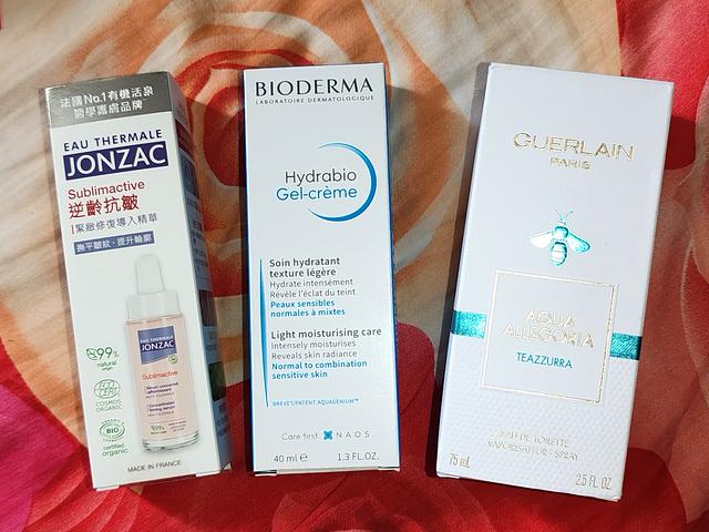  Cosmetics - unwanted gifts / unopened with box