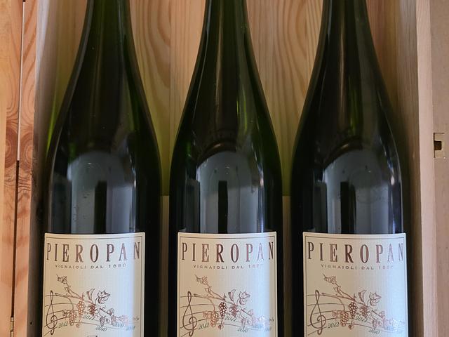 Pieropan Calvarino wine set Limited Edition
