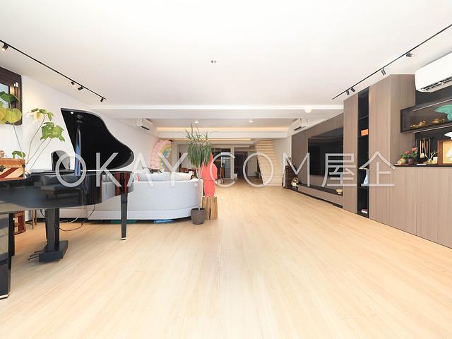 Twin Bay Villas | Twin Bay Villas, Clearwater Bay