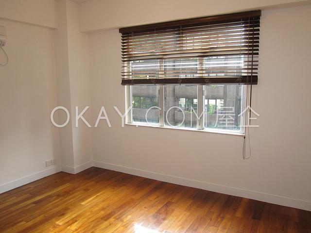 47-49 Blue Pool Road | 47-49 Blue Pool Road, Happy
