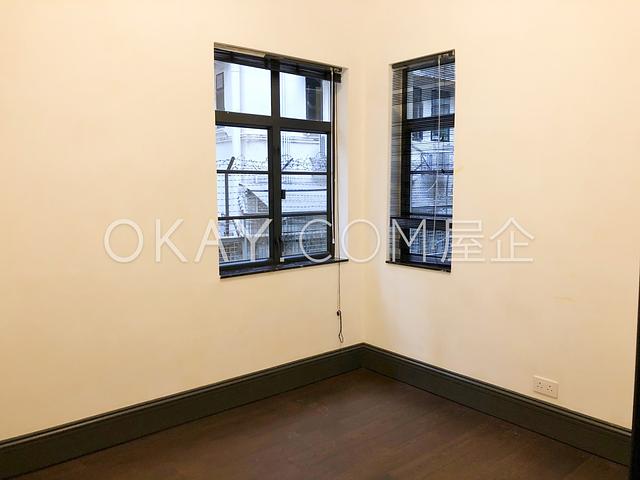 1-1A Sing Woo Crescent | 1-1A Sing Woo Crescent,