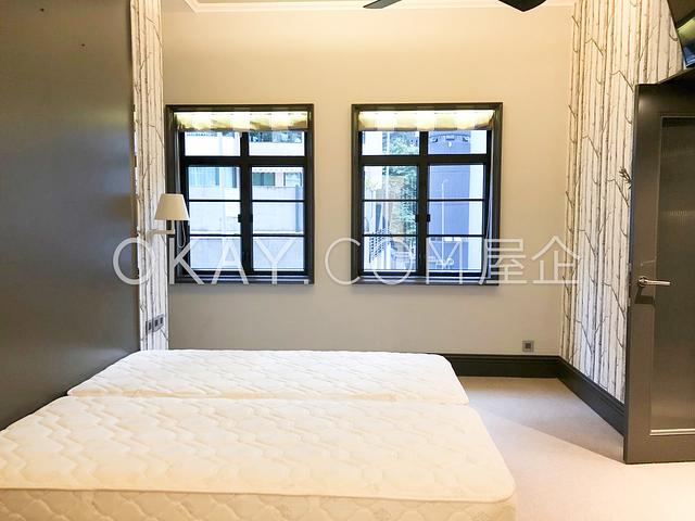 1-1A Sing Woo Crescent | 1-1A Sing Woo Crescent,