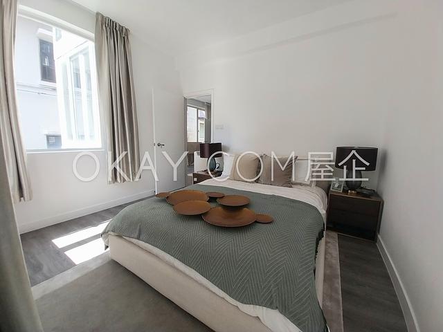 Chun Fai Yuen | Chun Fai Yuen, Pokfulam - 3 Bed, 2