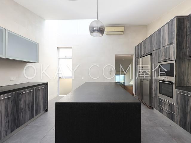 Headland Village - Seabee Lane | Headland Village