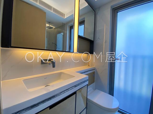 H. Bonaire | H. Bonaire, Aberdeen - 1 Bed, 2 Bath,