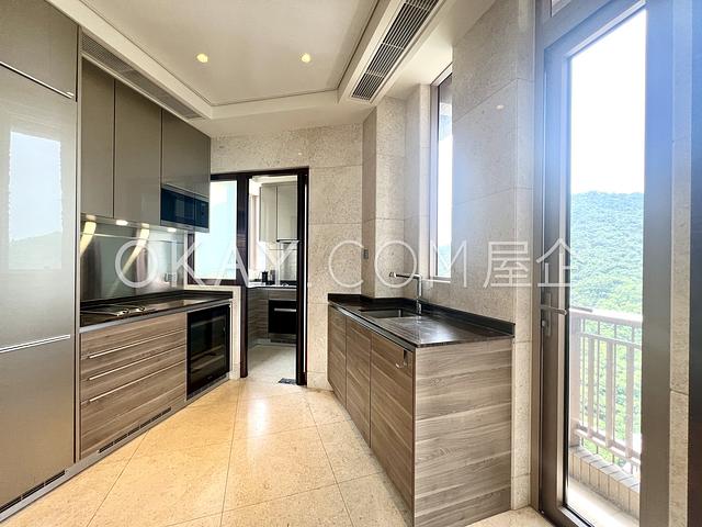 Cadogan | Cadogan, Western District - 3 Bed, 2