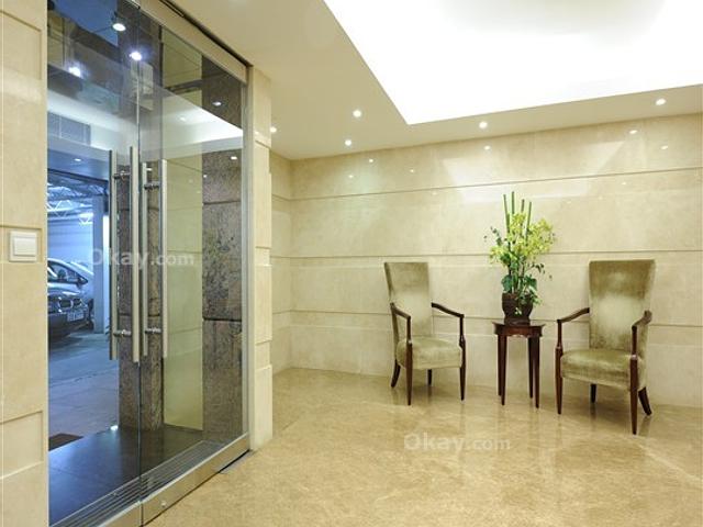 Butler Towers | Butler Towers, Jardine's Lookout -
