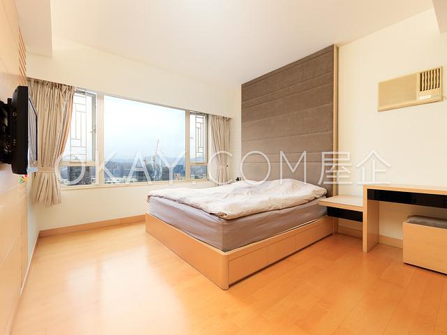 Hanking Court | Hanking Court, North Point Hill -