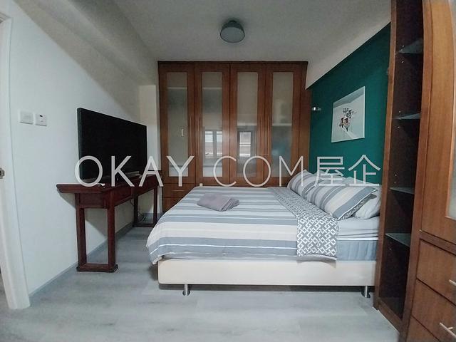 Po Yuen Building | Po Yuen Building, Mid-levels