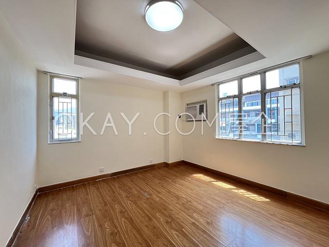 Perth Apartments | Perth Apartments, Ho Man Tin -