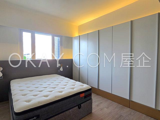 Sunlight Court | Sunlight Court, Pokfulam - 2 Bed,
