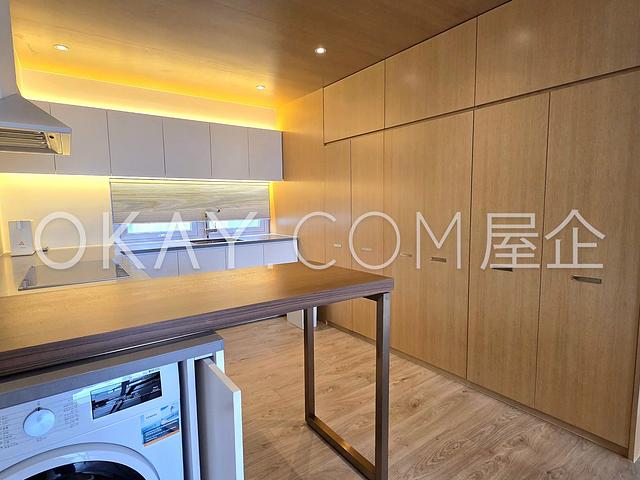Sunlight Court | Sunlight Court, Pokfulam - 2 Bed,