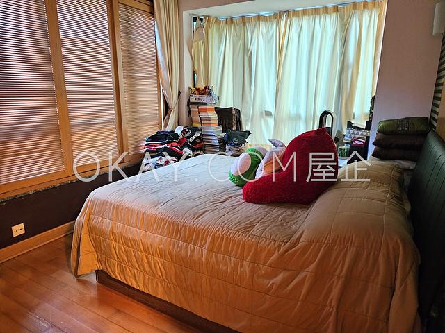 La Mer | La Mer, Pokfulam - 4 Bed, 3 Bath, 1,821