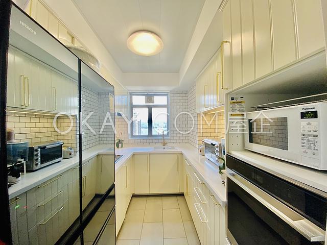 Island Crest | Island Crest, Sai Ying Pun - 3 Bed,