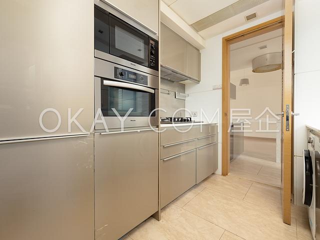 Larvotto | Larvotto, Aberdeen - 3 Bed, 2 Bath,