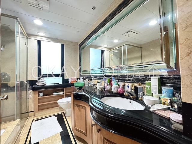 The Leighton Hill | The Leighton Hill, Happy