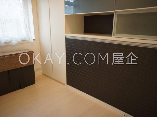 Kam Fung Mansion | Kam Fung Mansion, Mid-levels