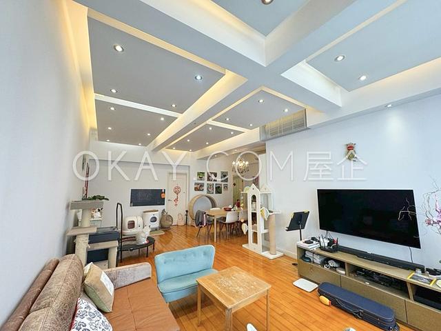 1-1A Sing Woo Crescent | 1-1A Sing Woo Crescent,