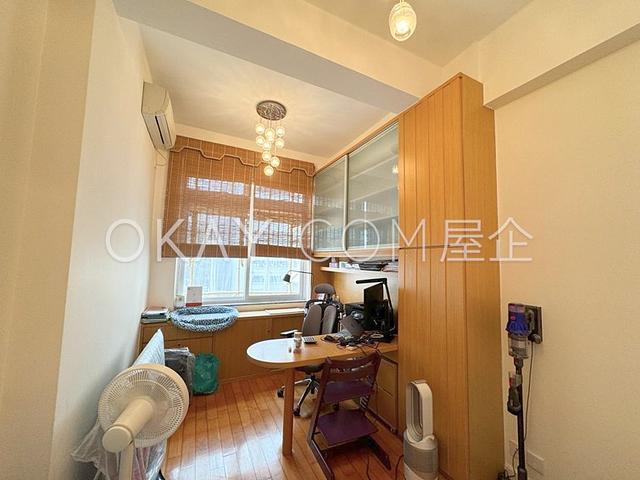 1-1A Sing Woo Crescent | 1-1A Sing Woo Crescent,