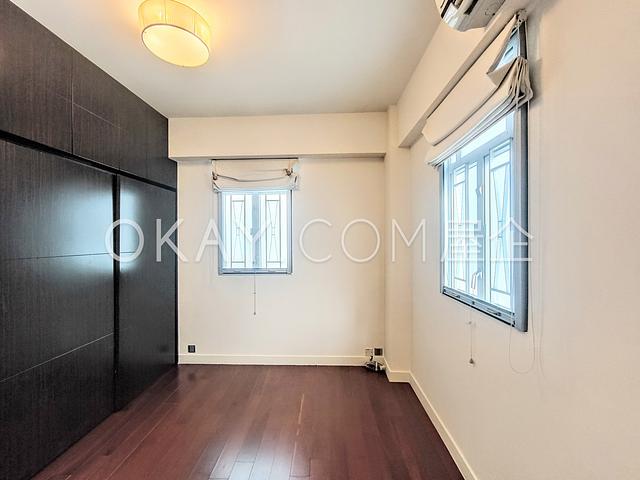 Sunlight Court | Sunlight Court, Pokfulam - 3 Bed,