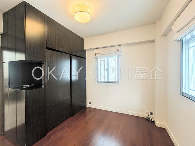 Sunlight Court | Sunlight Court, Pokfulam - 3 Bed,