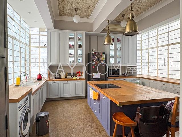 9-11 Sing Woo Road | 9-11 Sing Woo Road, Happy