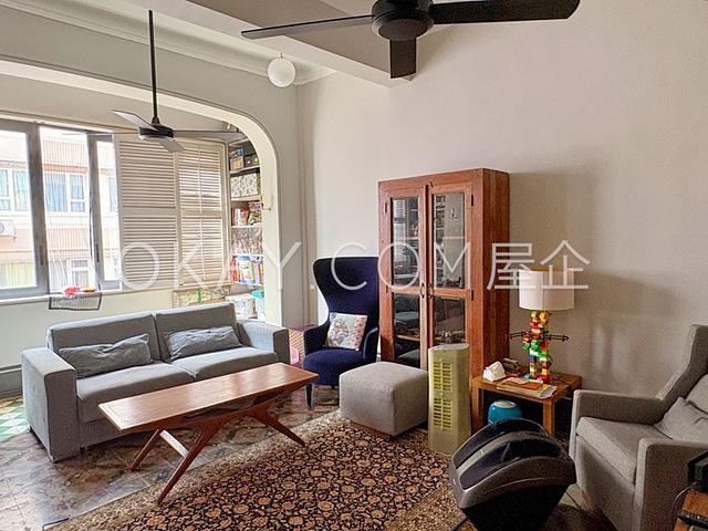 9-11 Sing Woo Road | 9-11 Sing Woo Road, Happy