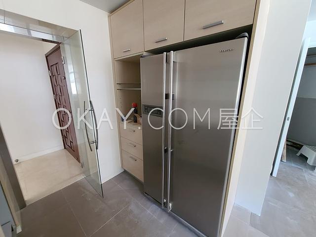 Clovelly Court | Clovelly Court, Mid-levels