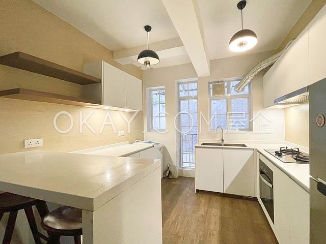 Mountain View Court | Mountain View Court,