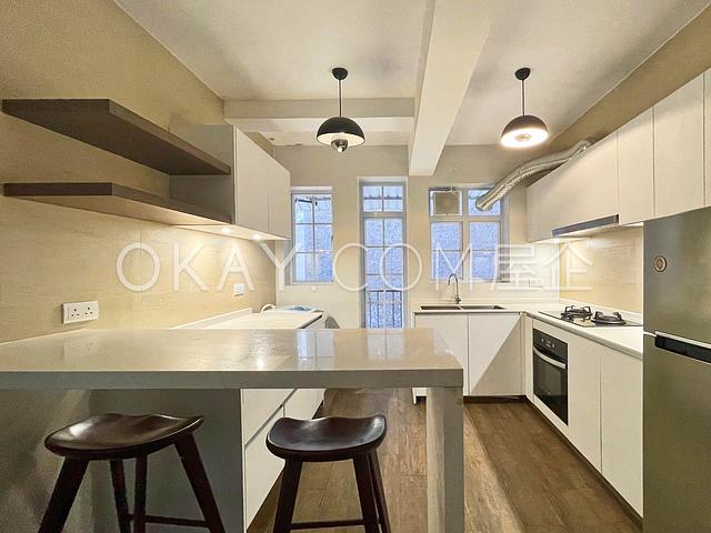 Mountain View Court | Mountain View Court,