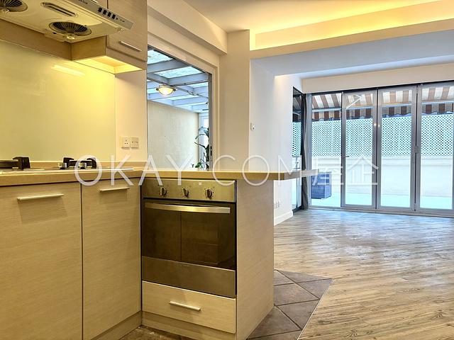 Sunrise House | Sunrise House, Central - 1 Bed, 1