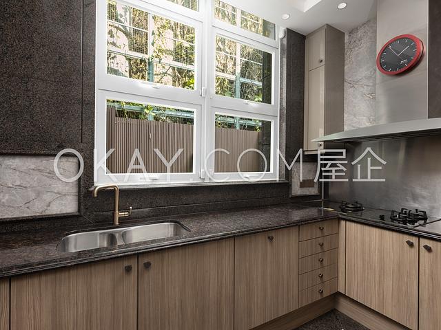 Le Palais | Le Palais, Tai Tam - 4 Bed, 3 Bath,