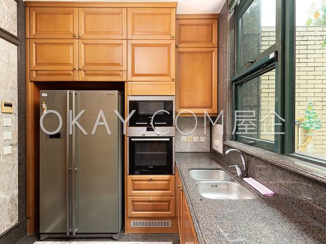 Le Palais | Le Palais, Tai Tam - 4 Bed, 3 Bath,