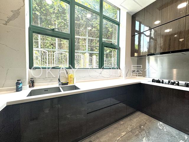 Le Palais | Le Palais, Tai Tam - 4 Bed, 3 Bath,