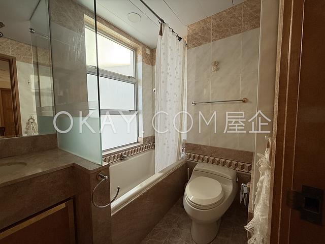 Sunshine Villa | Sunshine Villa, The Peak - 3 Bed,