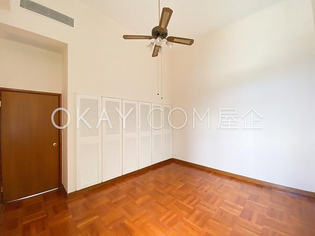 Redhill Peninsula - Cedar Drive | Redhill