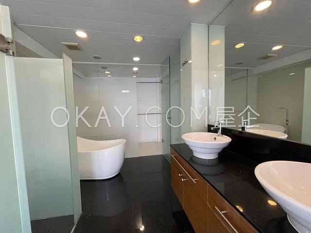 Carmel Hill | Carmel Hill, Stanley - 4 Bed, 4
