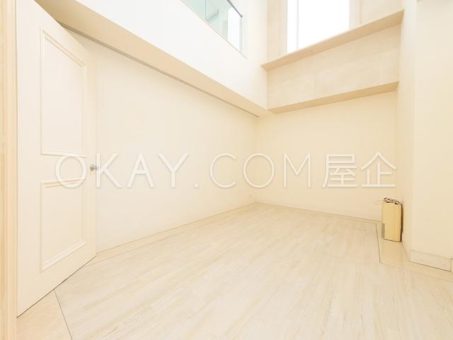Overbays | Overbays, Repulse Bay - 2 Bed, 4 Bath,