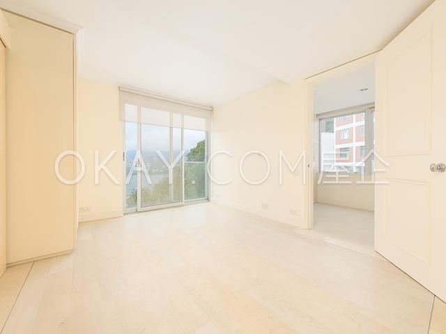Overbays | Overbays, Repulse Bay - 2 Bed, 4 Bath,